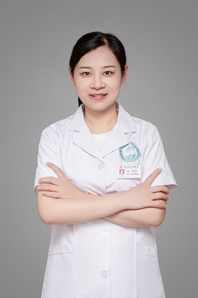 。擅长治疗呼吸系统及消化系统疾病。