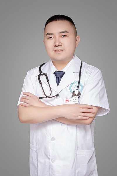 擅长对呼吸系统 消化系统等常见内科疾病的诊治