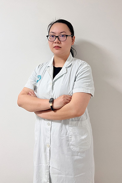 擅长运用中医适宜技术如针灸、推拿、温针灸、浮针、拔罐、刺络放血、穴位注射等治疗疾病，尤擅长治疗颈椎病、腰椎间盘突出、落枕、面瘫、肩周炎、中风偏瘫、头痛等常见病。